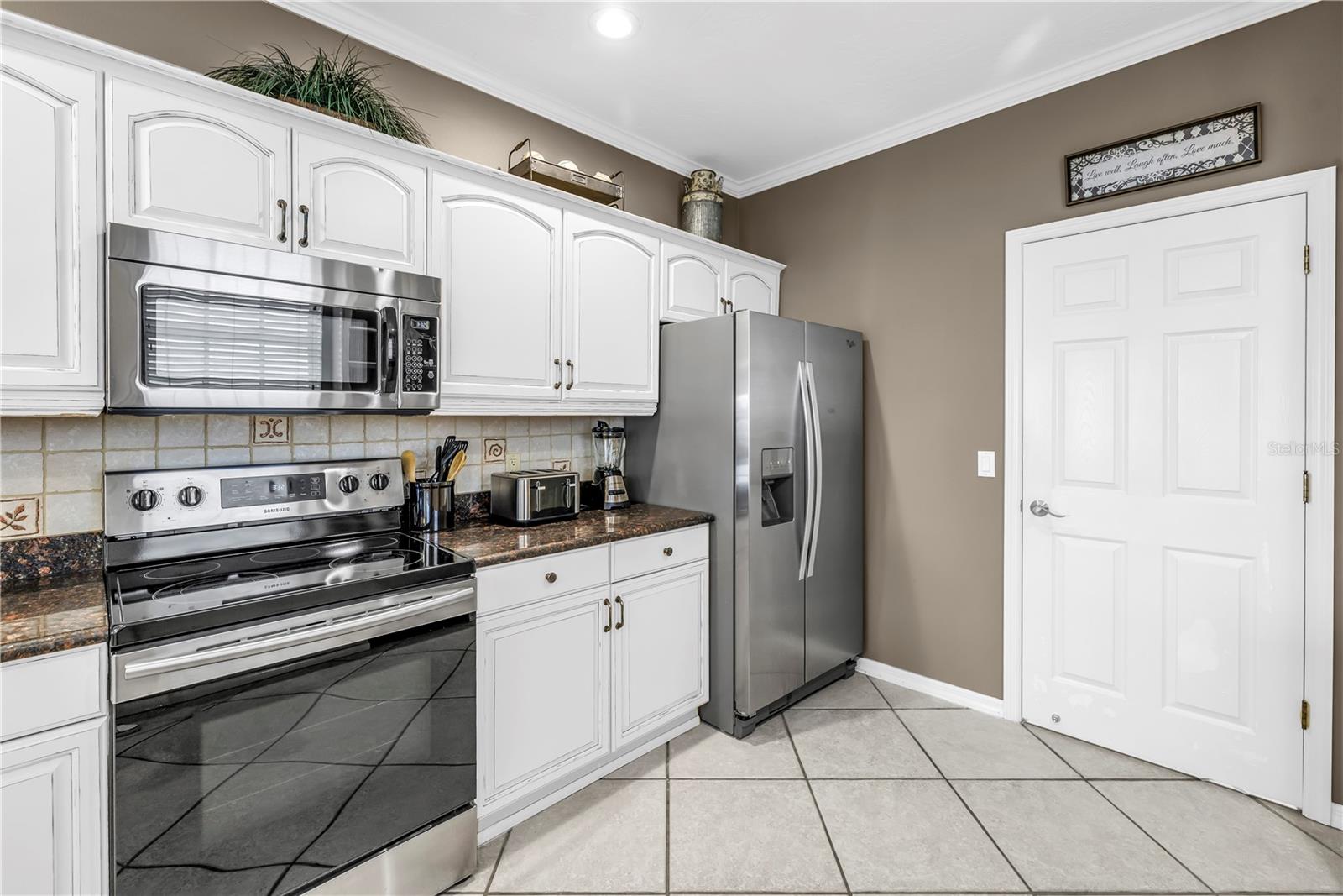 SIESTA BEACH - Residential