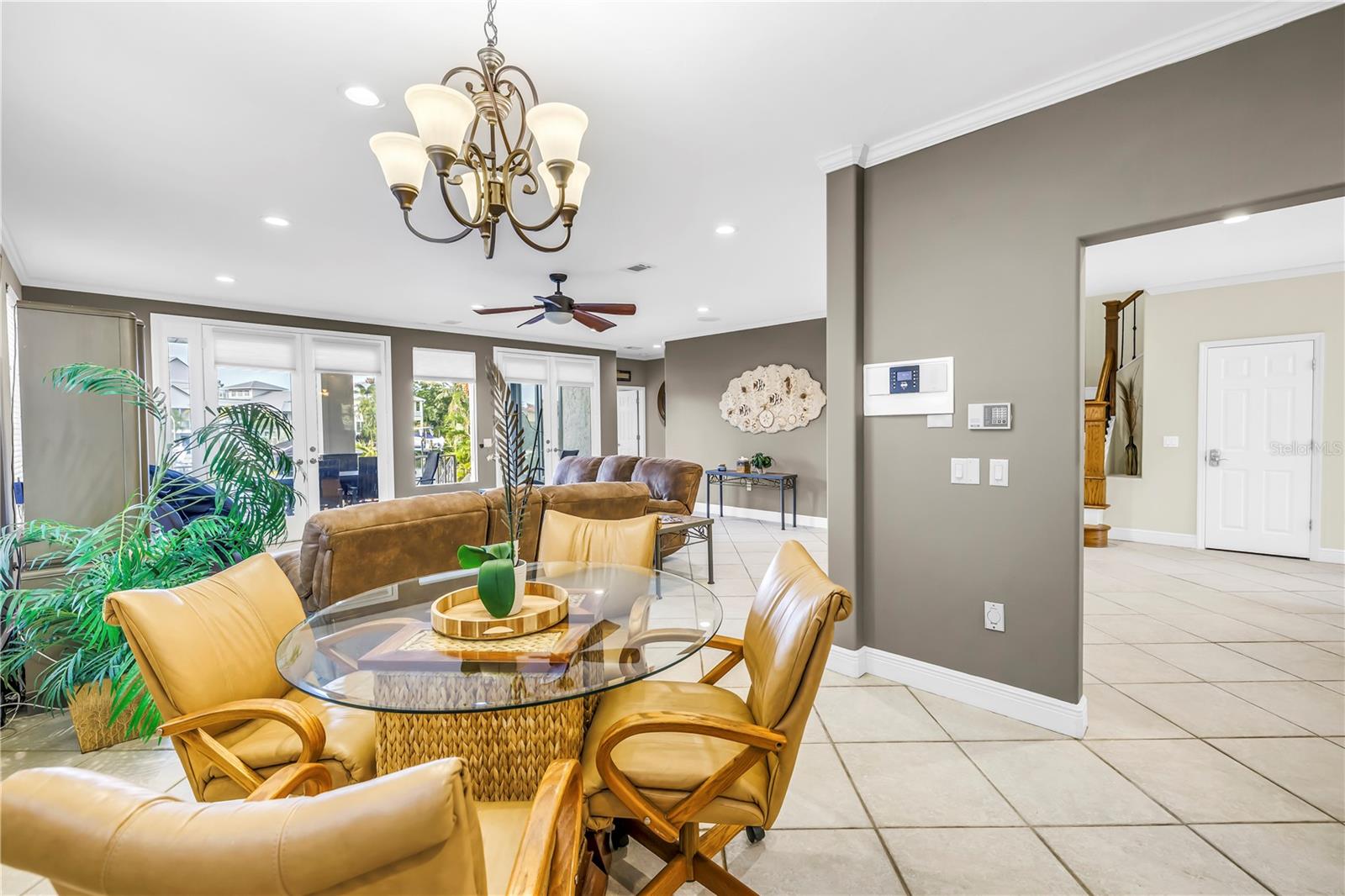 SIESTA BEACH - Residential