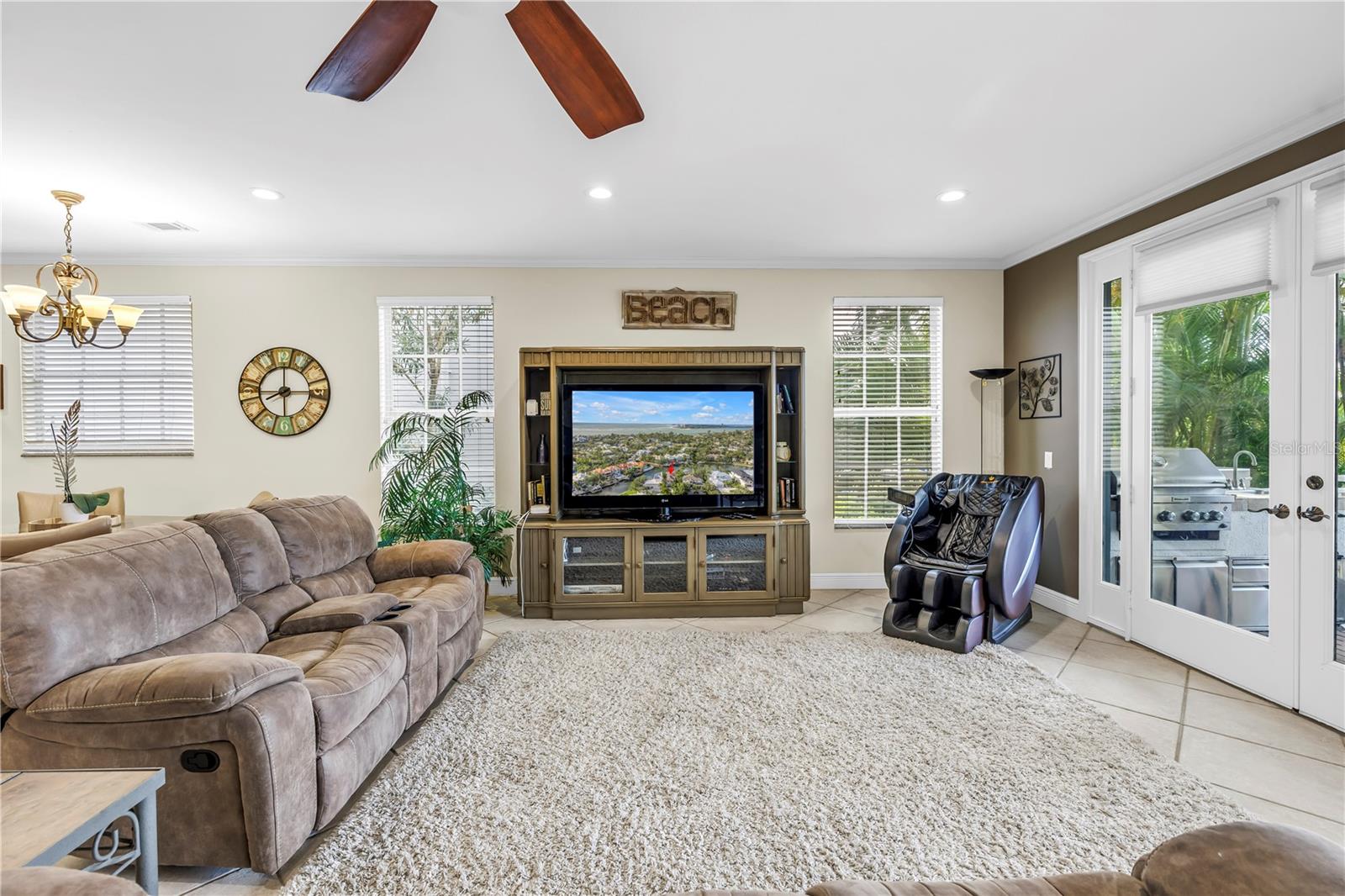 SIESTA BEACH - Residential