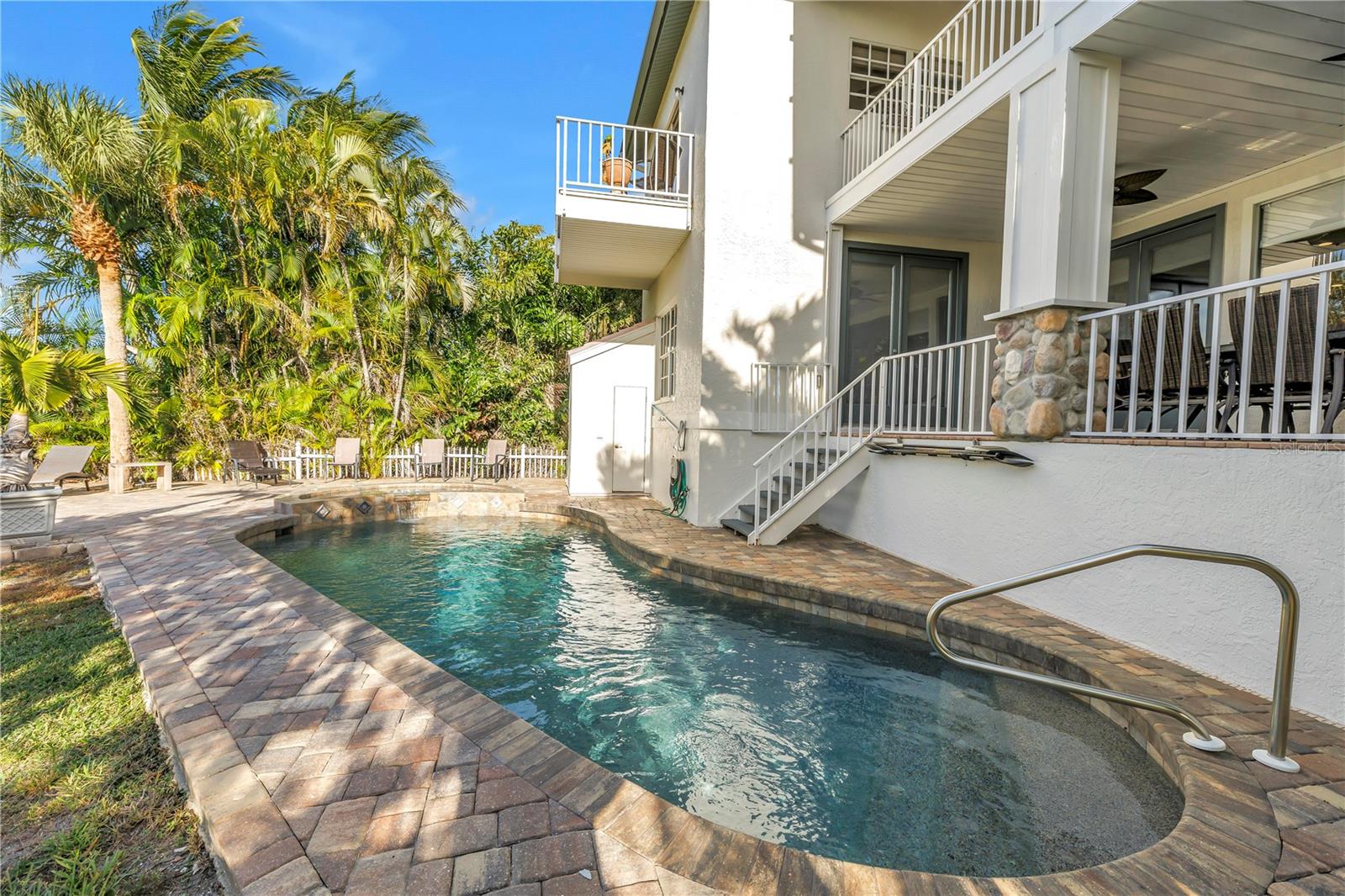 SIESTA BEACH - Residential