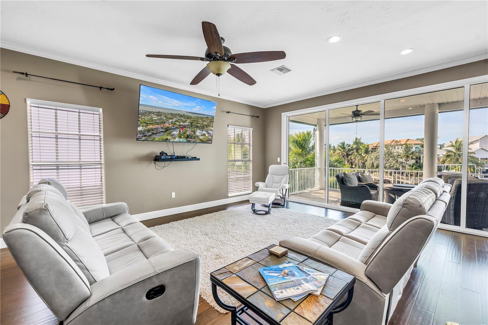 SIESTA BEACH - Residential