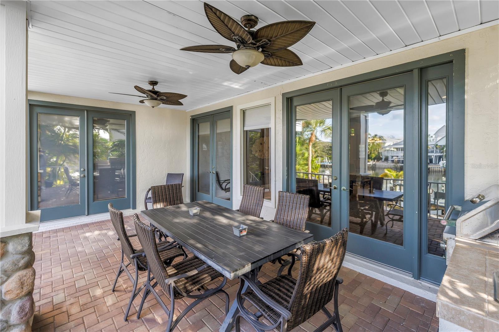 SIESTA BEACH - Residential