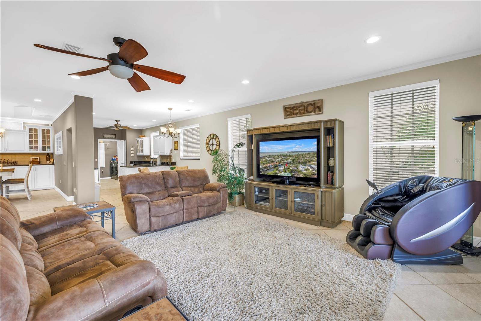 SIESTA BEACH - Residential