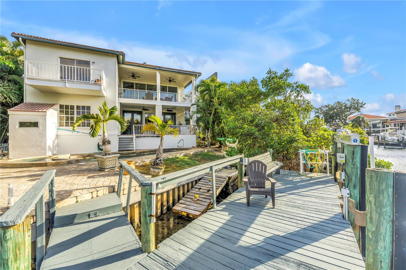 SIESTA BEACH - Residential