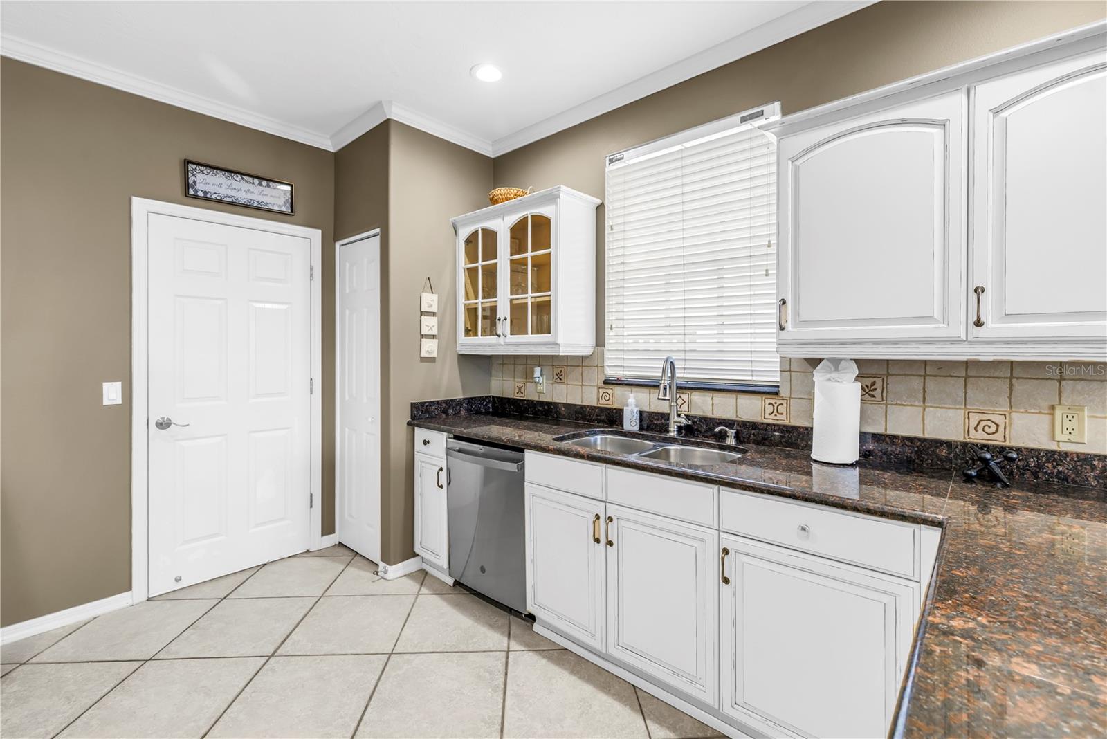 SIESTA BEACH - Residential