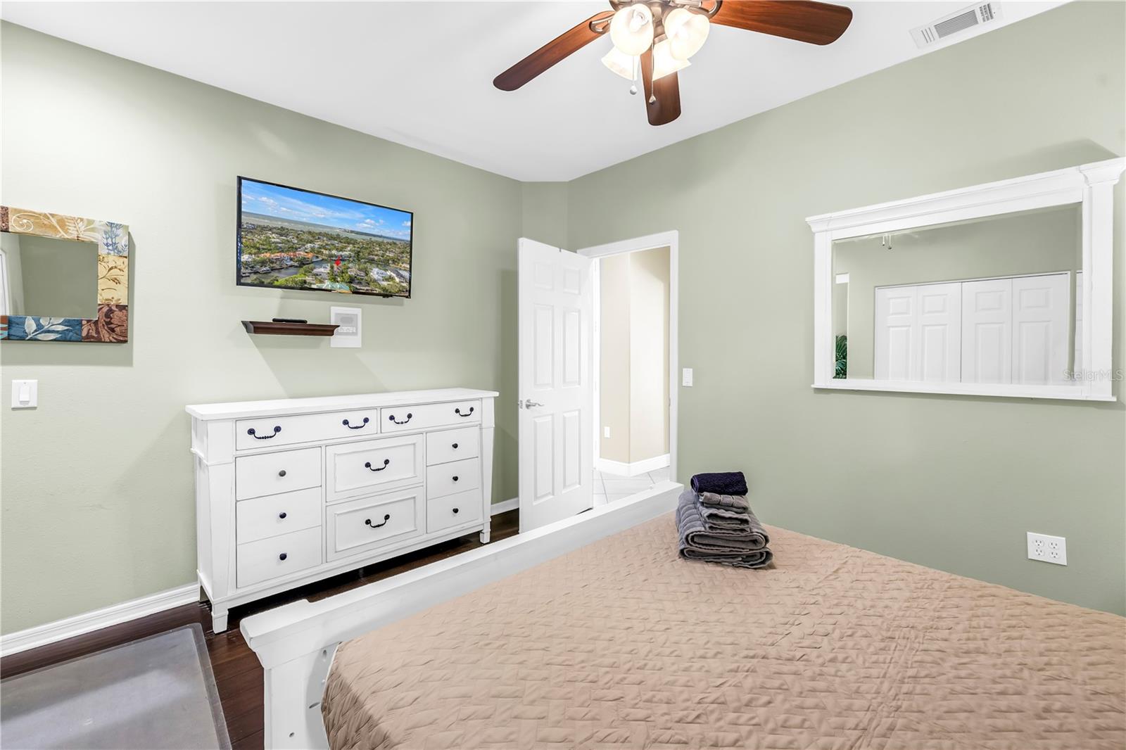 SIESTA BEACH - Residential