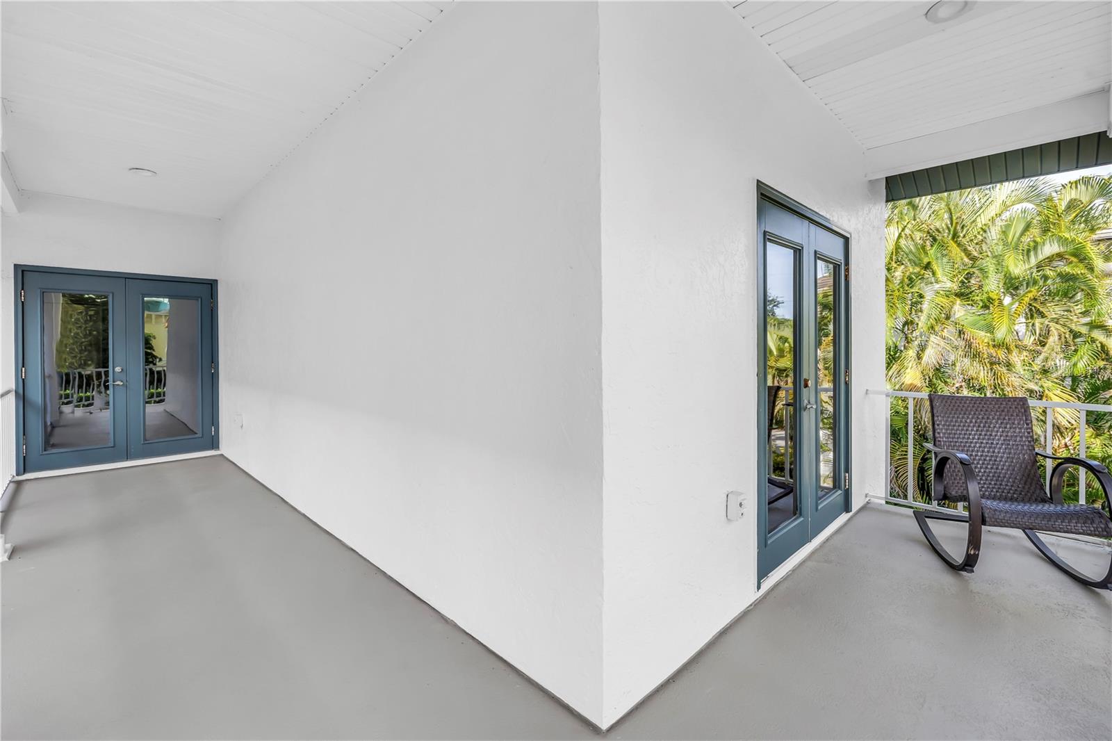 SIESTA BEACH - Residential