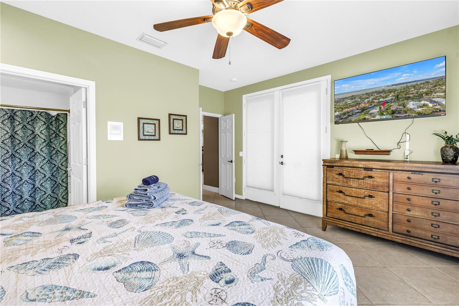 SIESTA BEACH - Residential