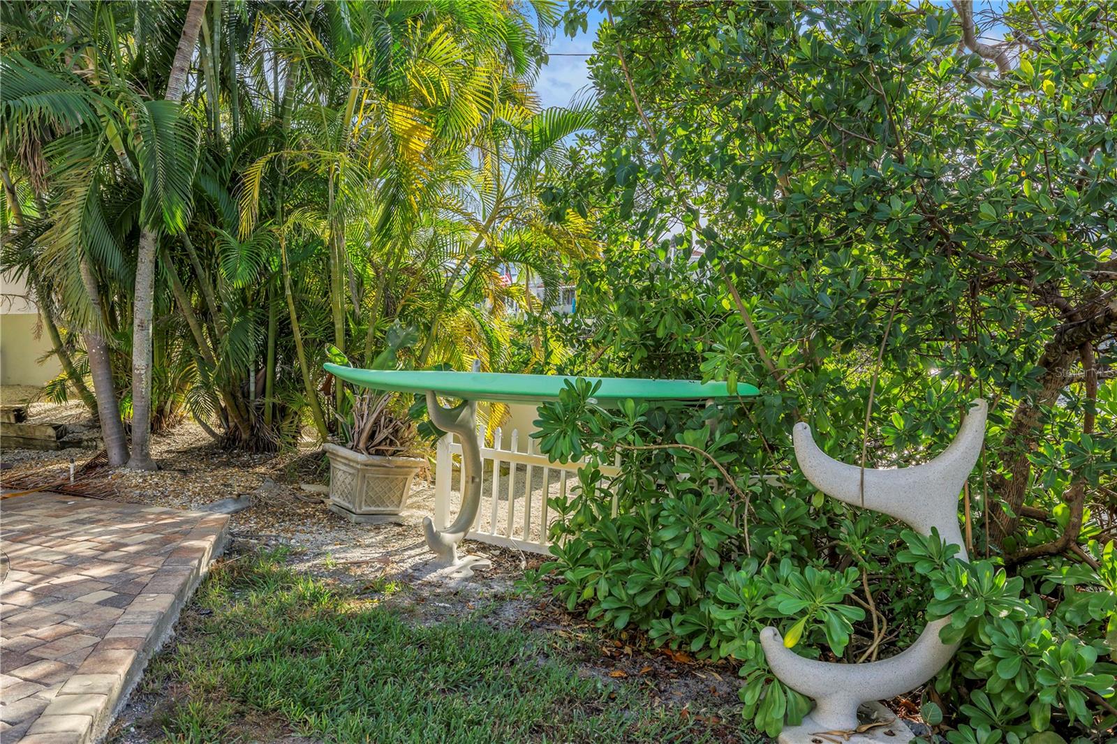 SIESTA BEACH - Residential