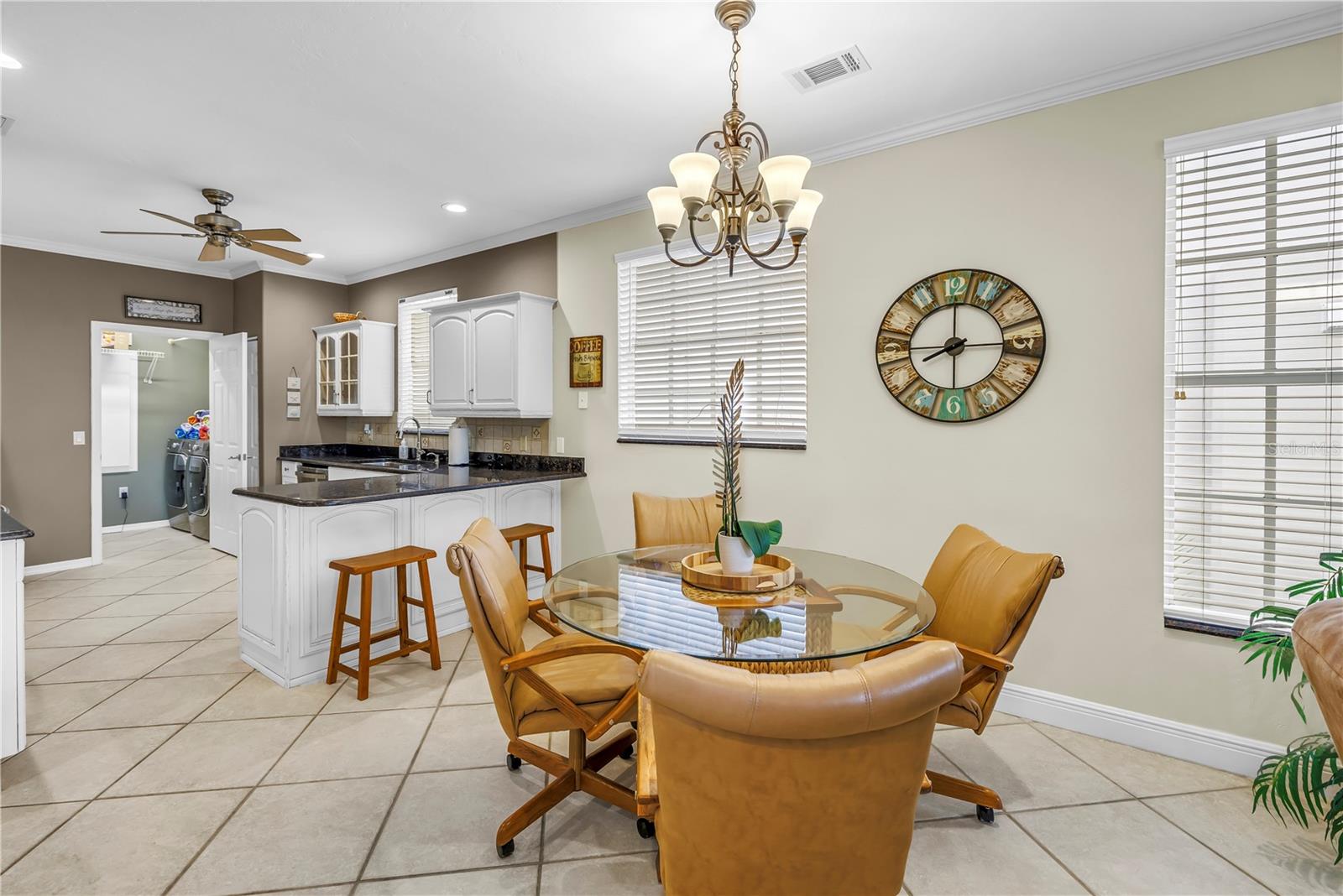 SIESTA BEACH - Residential