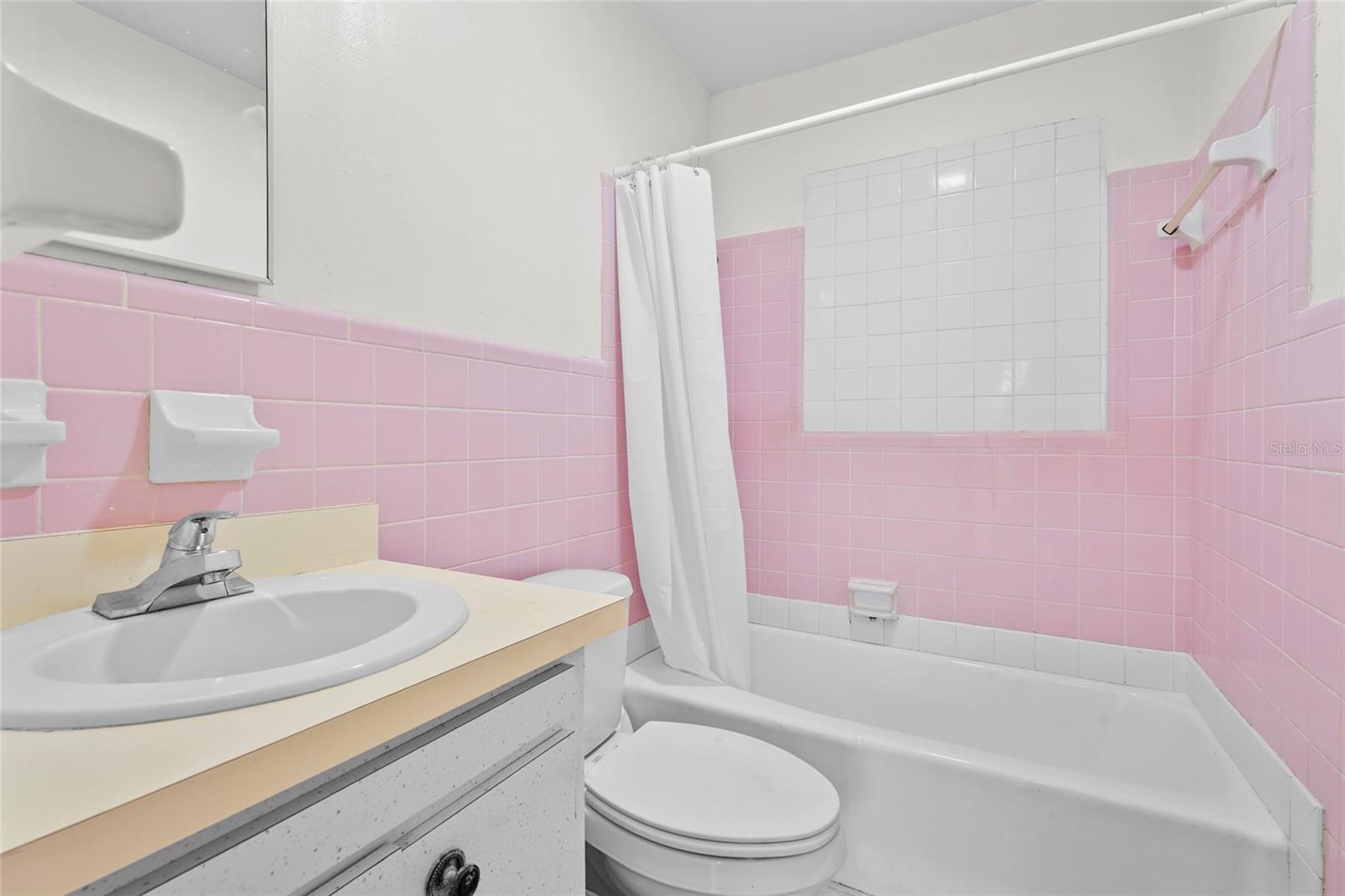 EPSTEINS ADD TO NEWTOWN - Residential