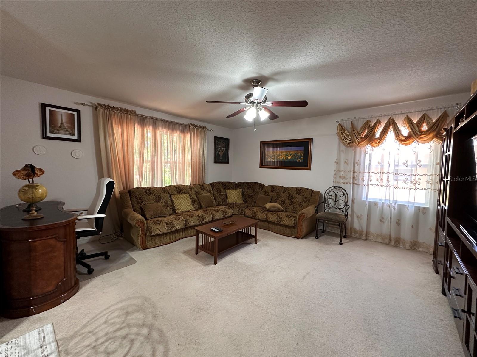 M/PALM POINTE 1 - Residential Lease