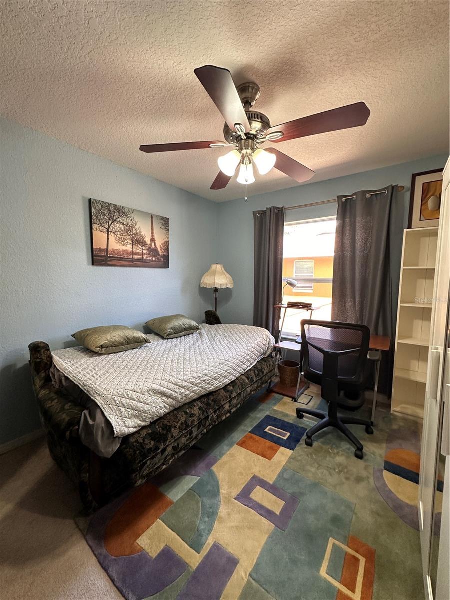 M/PALM POINTE 1 - Residential Lease
