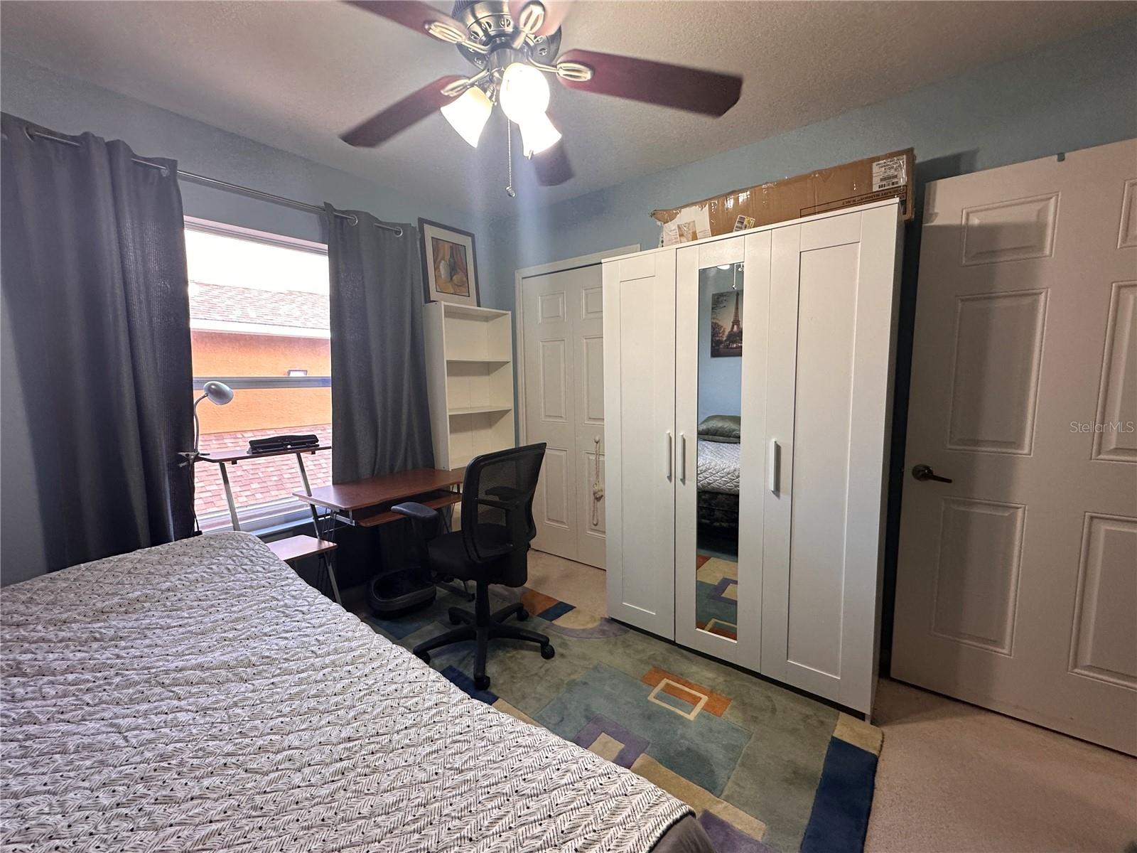 M/PALM POINTE 1 - Residential Lease