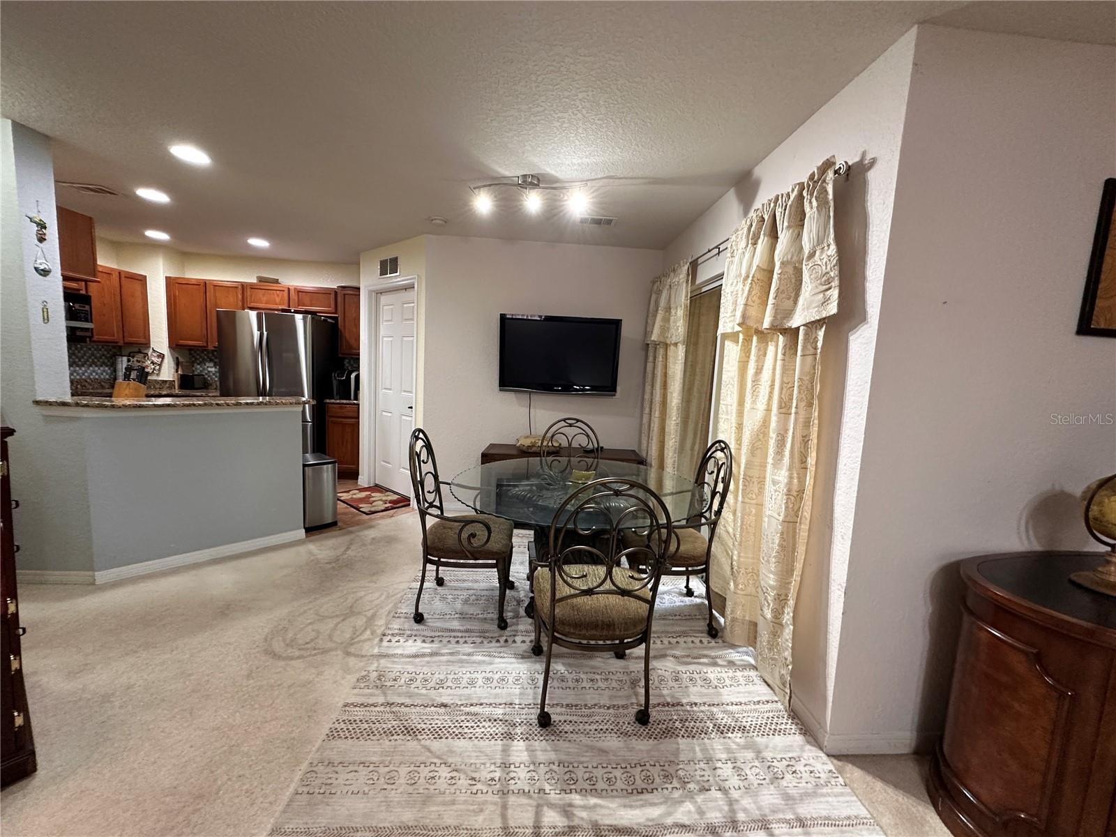 M/PALM POINTE 1 - Residential Lease