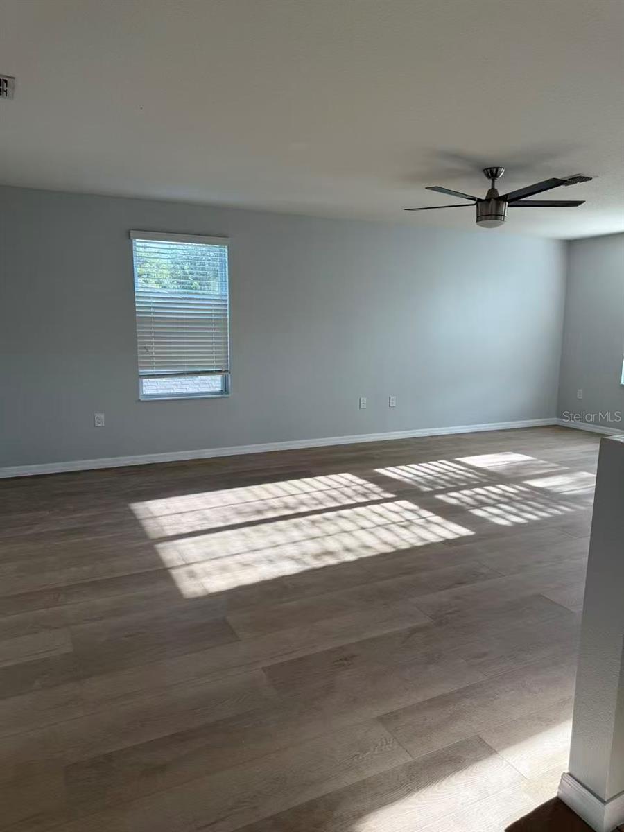 TAVARES LANE PARK RIDGE PH A - Residential Lease