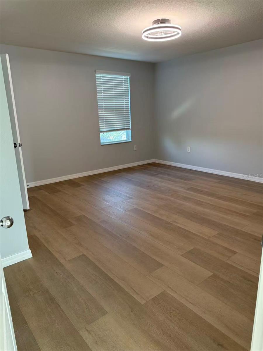 TAVARES LANE PARK RIDGE PH A - Residential Lease