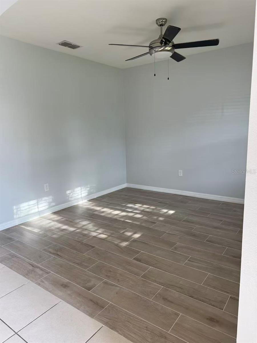 TAVARES LANE PARK RIDGE PH A - Residential Lease