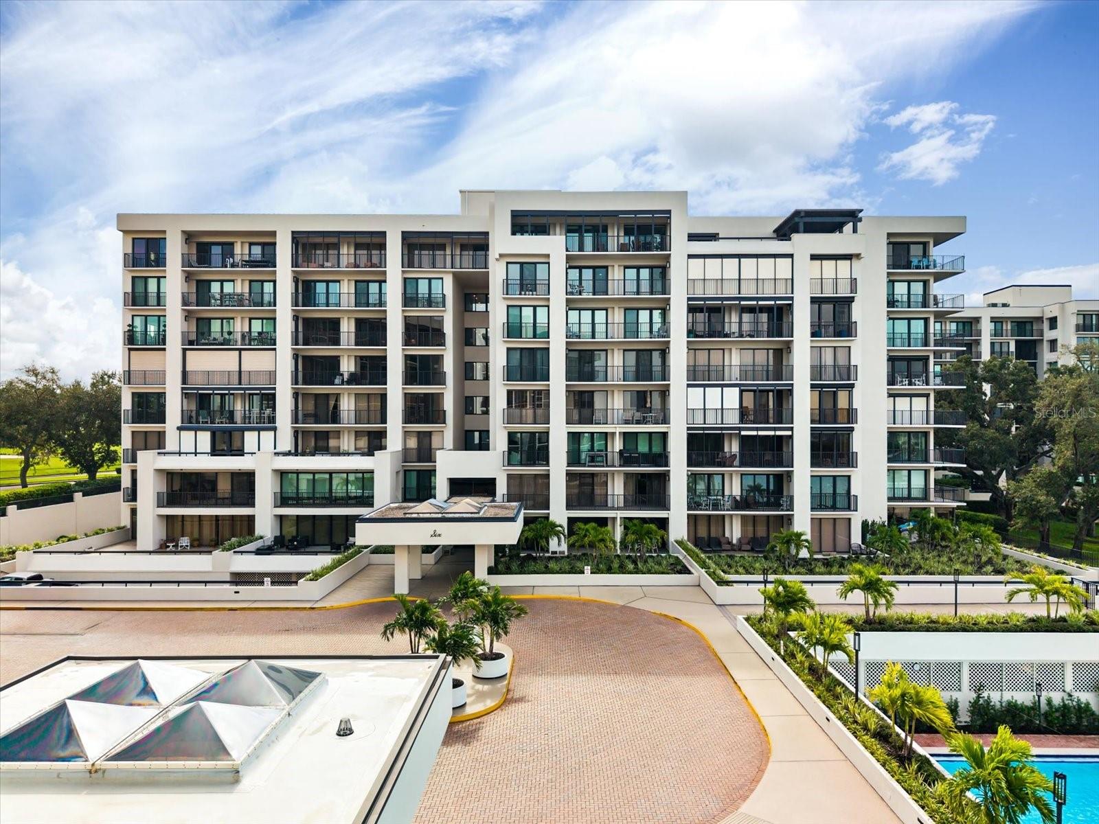 6 BELLEVIEW BOULEVARD 604