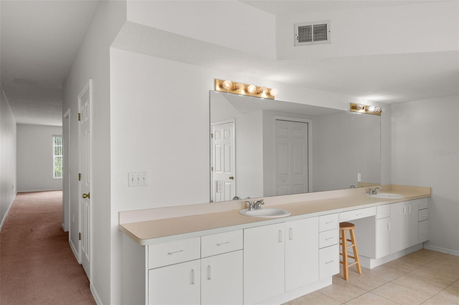 BOOT RANCH - EAGLE WATCH - Residential Lease