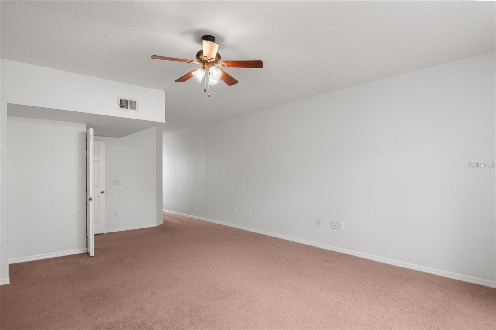 BOOT RANCH - EAGLE WATCH - Residential Lease