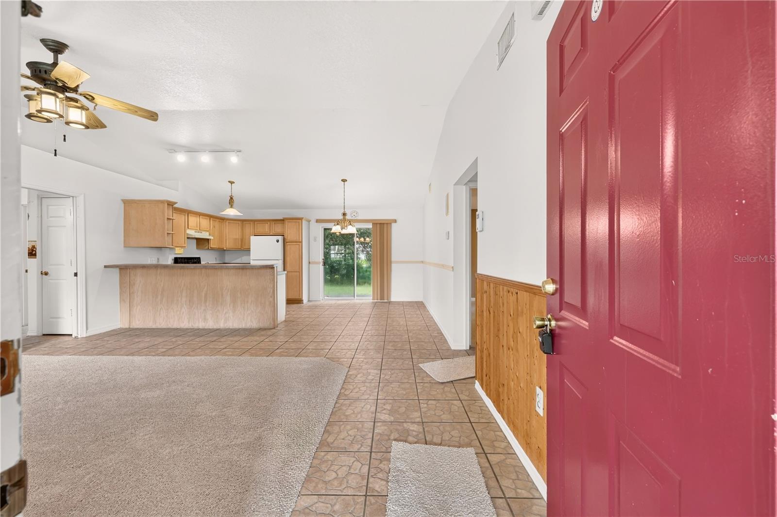 211 EDISON STREET