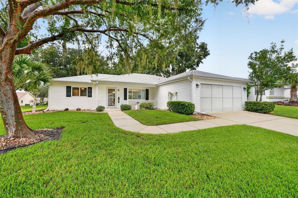 Photo of 13688 SE 89th Court, Summerfield, FL 34491 (MLS # OM731416)
