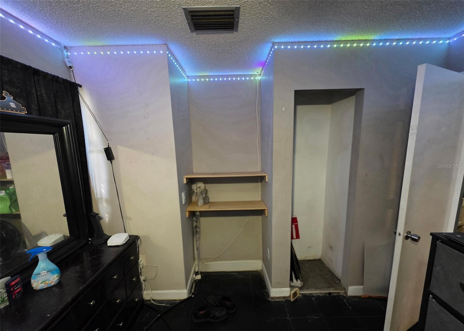 SEVEN SPGS HOMES - Residential