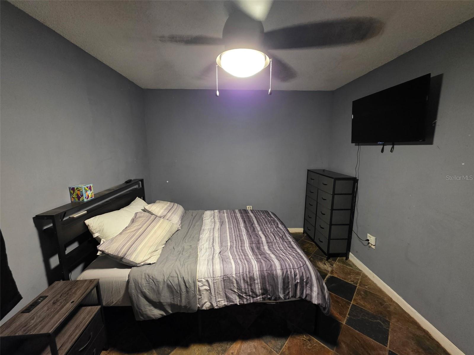 SEVEN SPGS HOMES - Residential