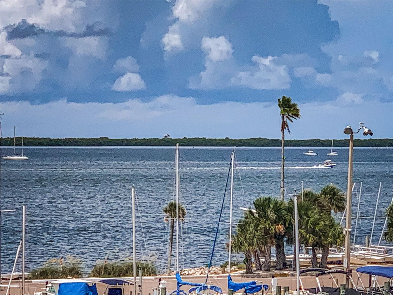 EDGEWATER ARMS 3RD CONDO - Residential