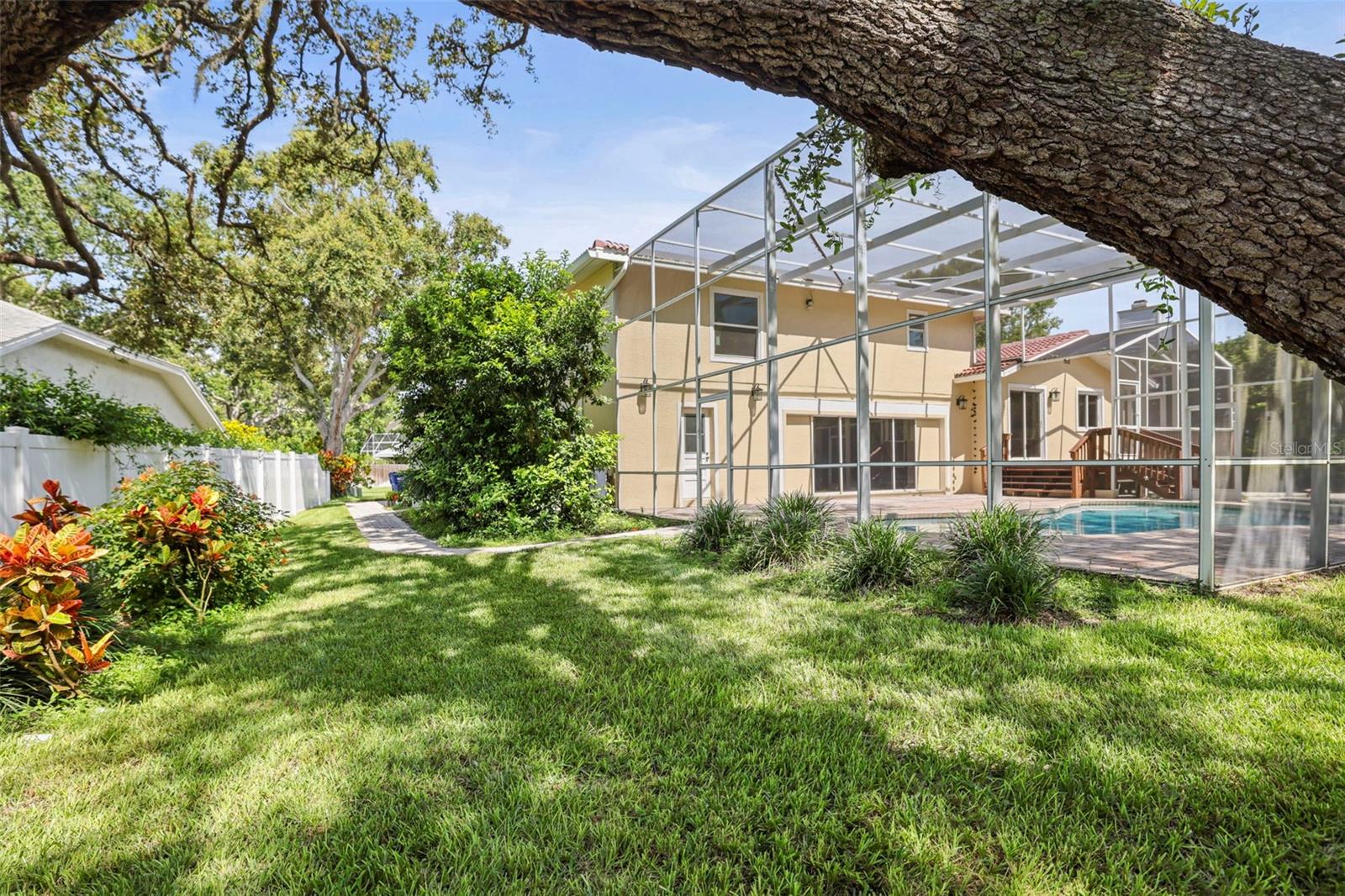 WEATHERSFIELD SUB - Residential Lease