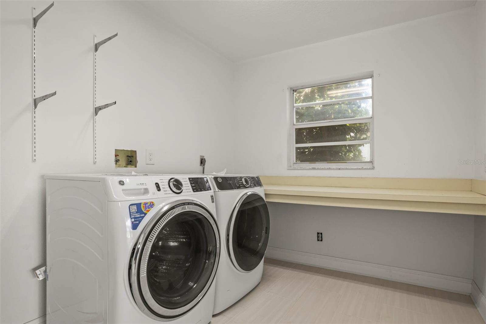 WEATHERSFIELD SUB - Residential Lease