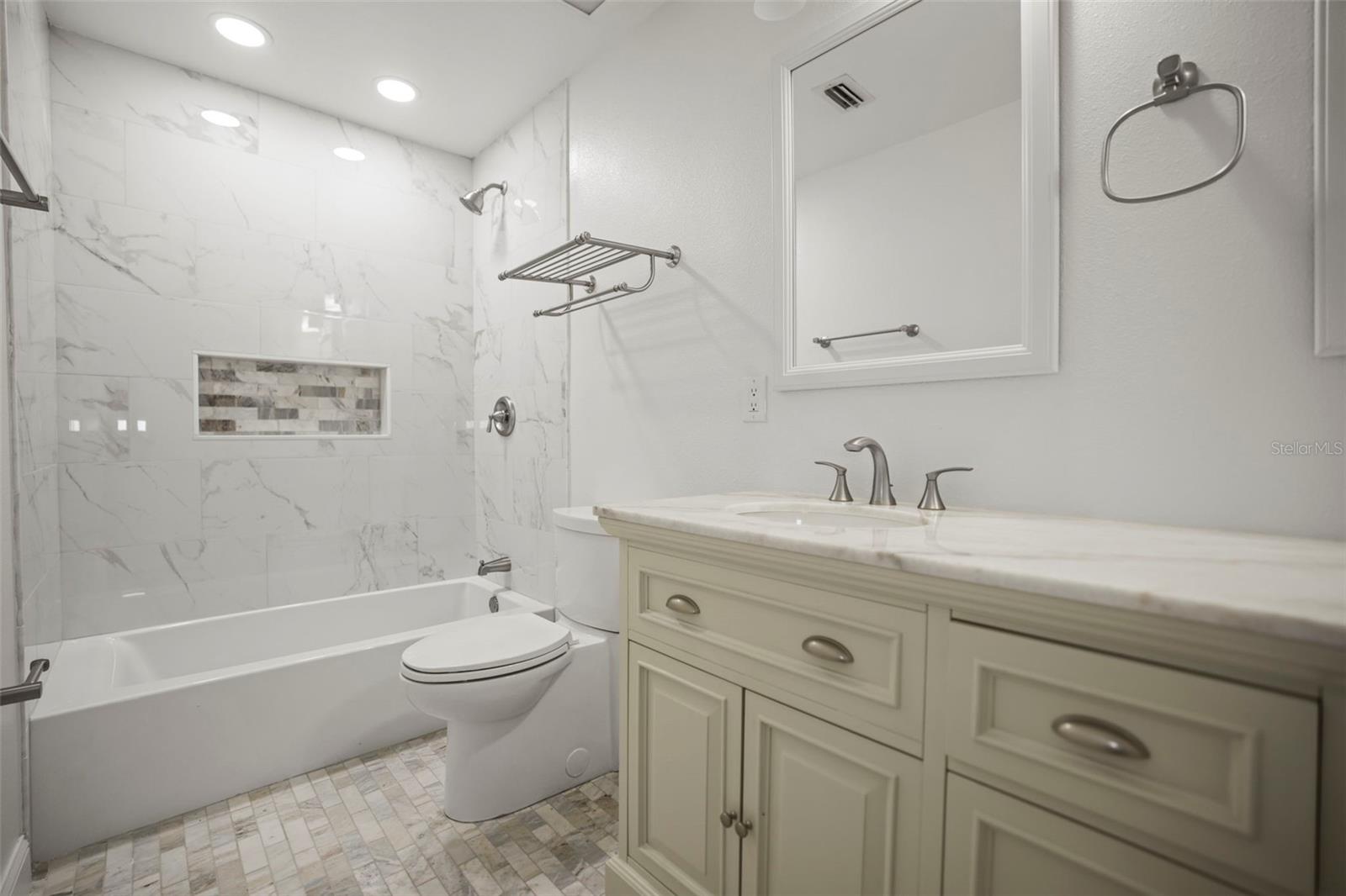 WEATHERSFIELD SUB - Residential Lease