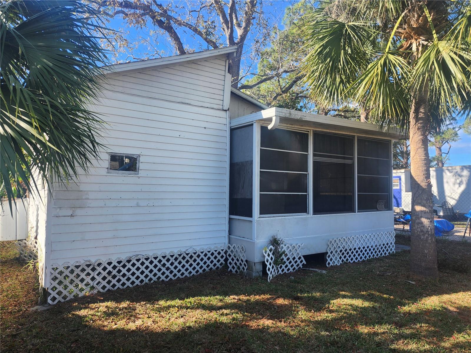 TOWN COUNTRY VILLAS - Residential