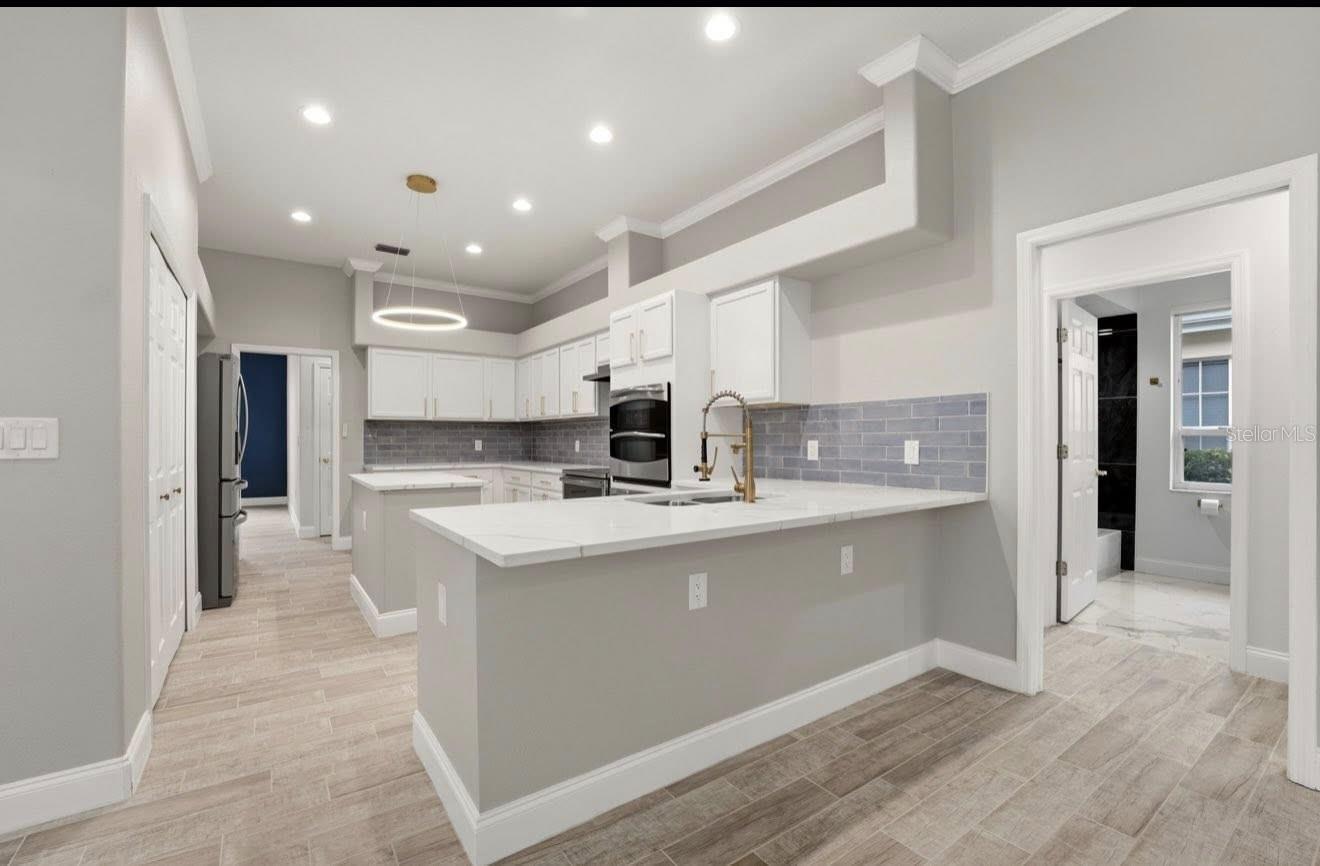 VENICE GOLF & COUNTRY CLUB - Residential