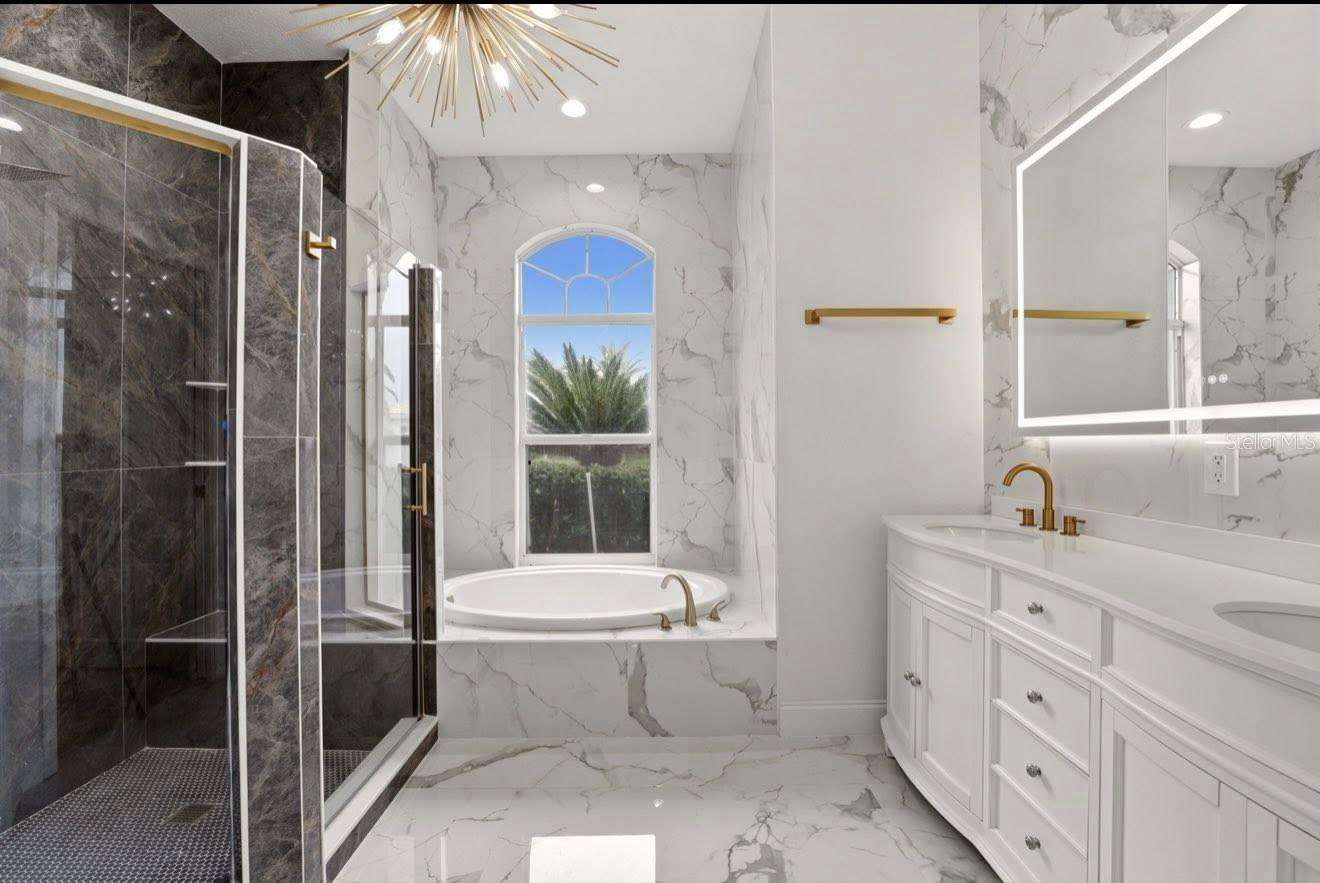 VENICE GOLF & COUNTRY CLUB - Residential