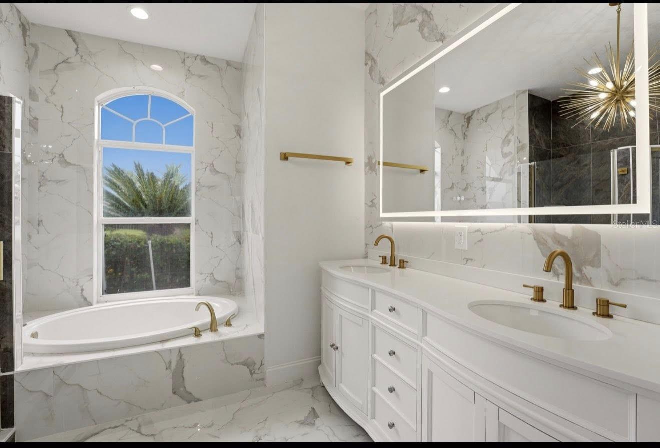 VENICE GOLF & COUNTRY CLUB - Residential