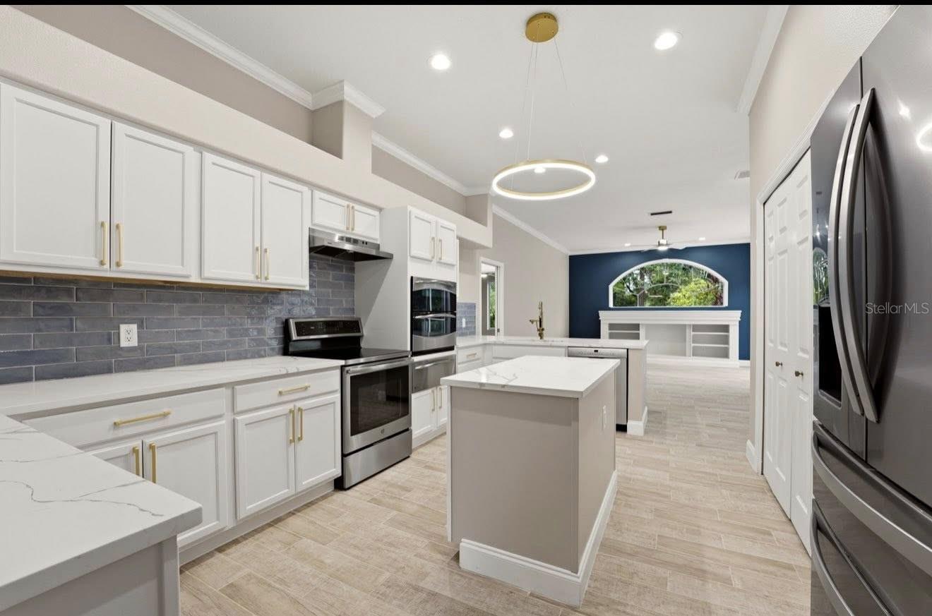 VENICE GOLF & COUNTRY CLUB - Residential