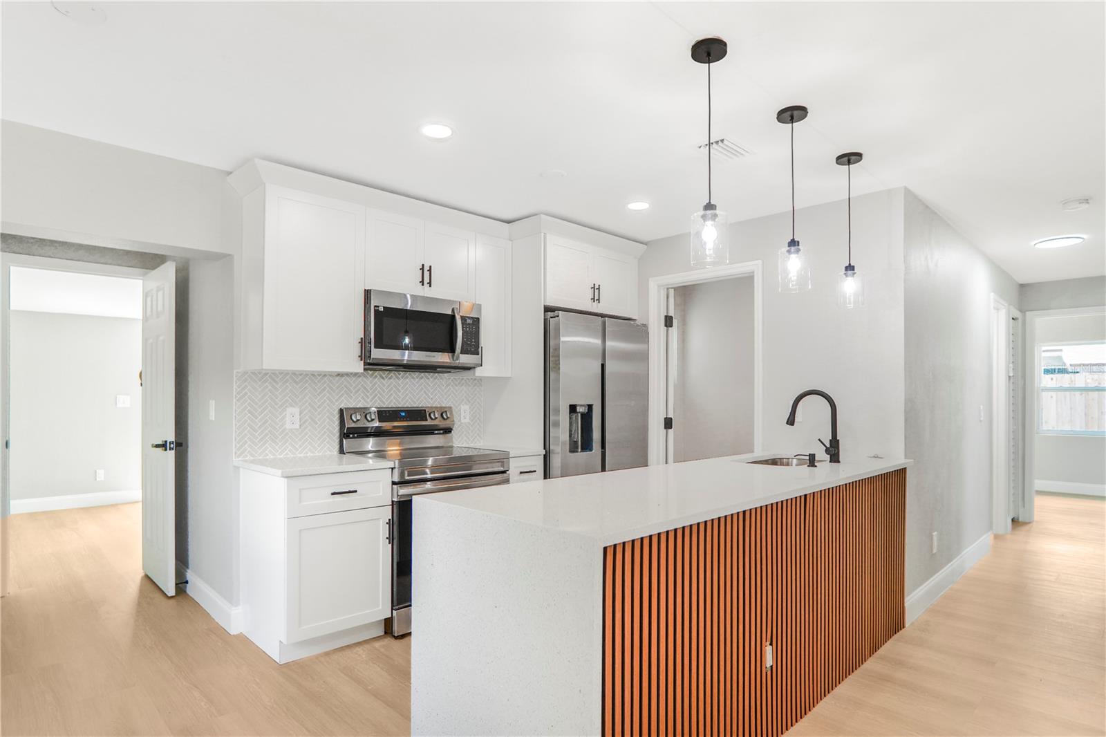 EAST ORLANDO - Residential