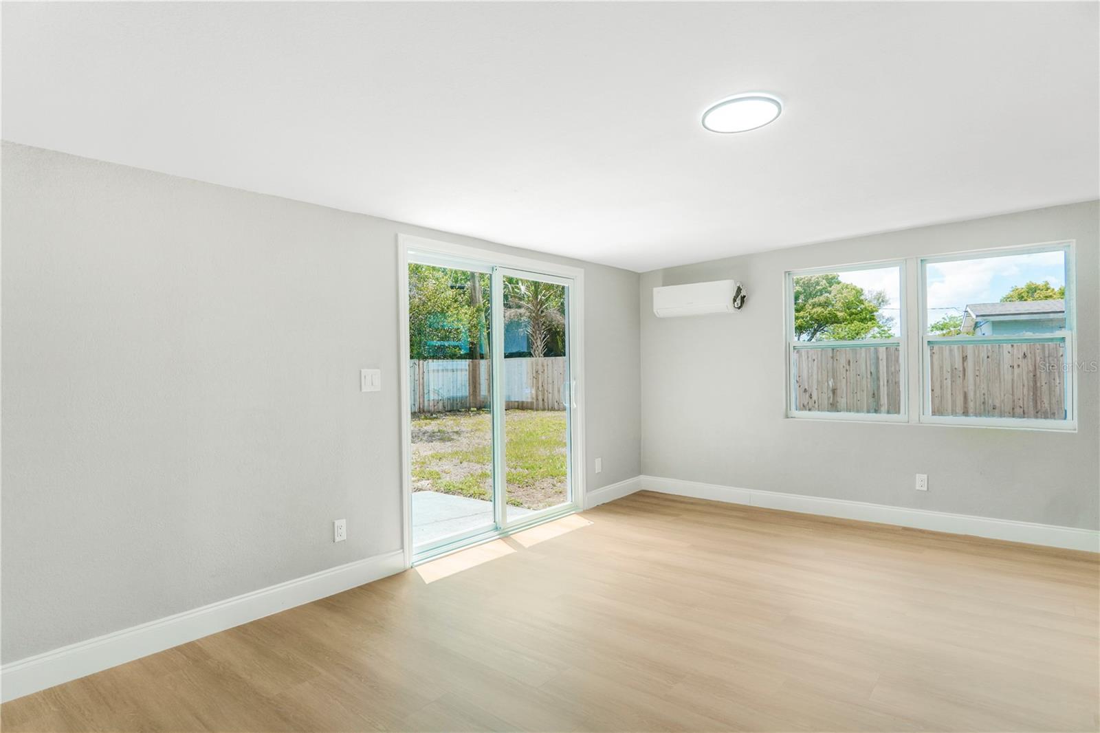 EAST ORLANDO - Residential