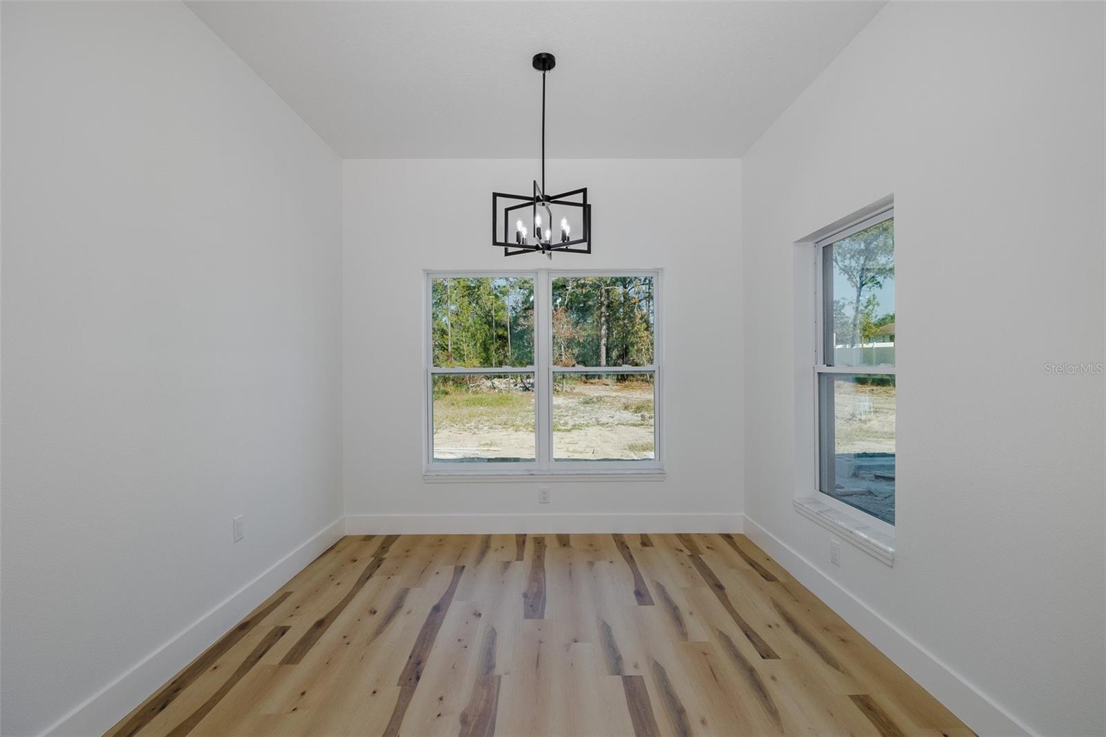 ROYAL HIGHLANDS - Residential