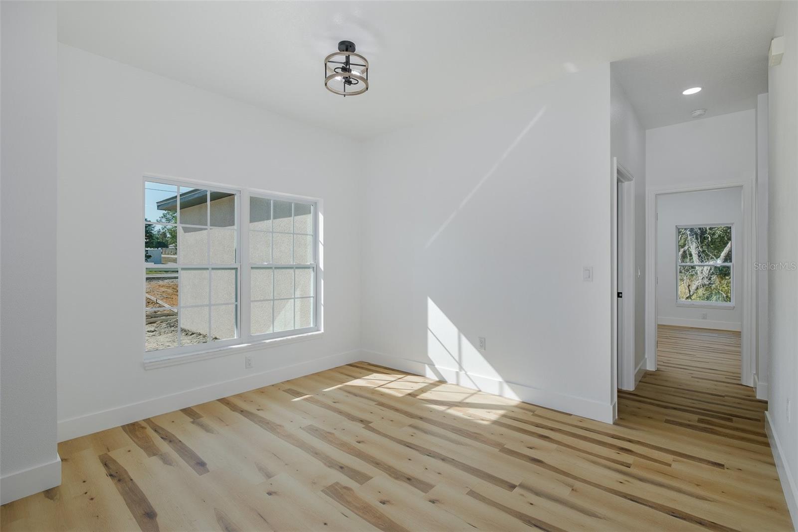 ROYAL HIGHLANDS - Residential