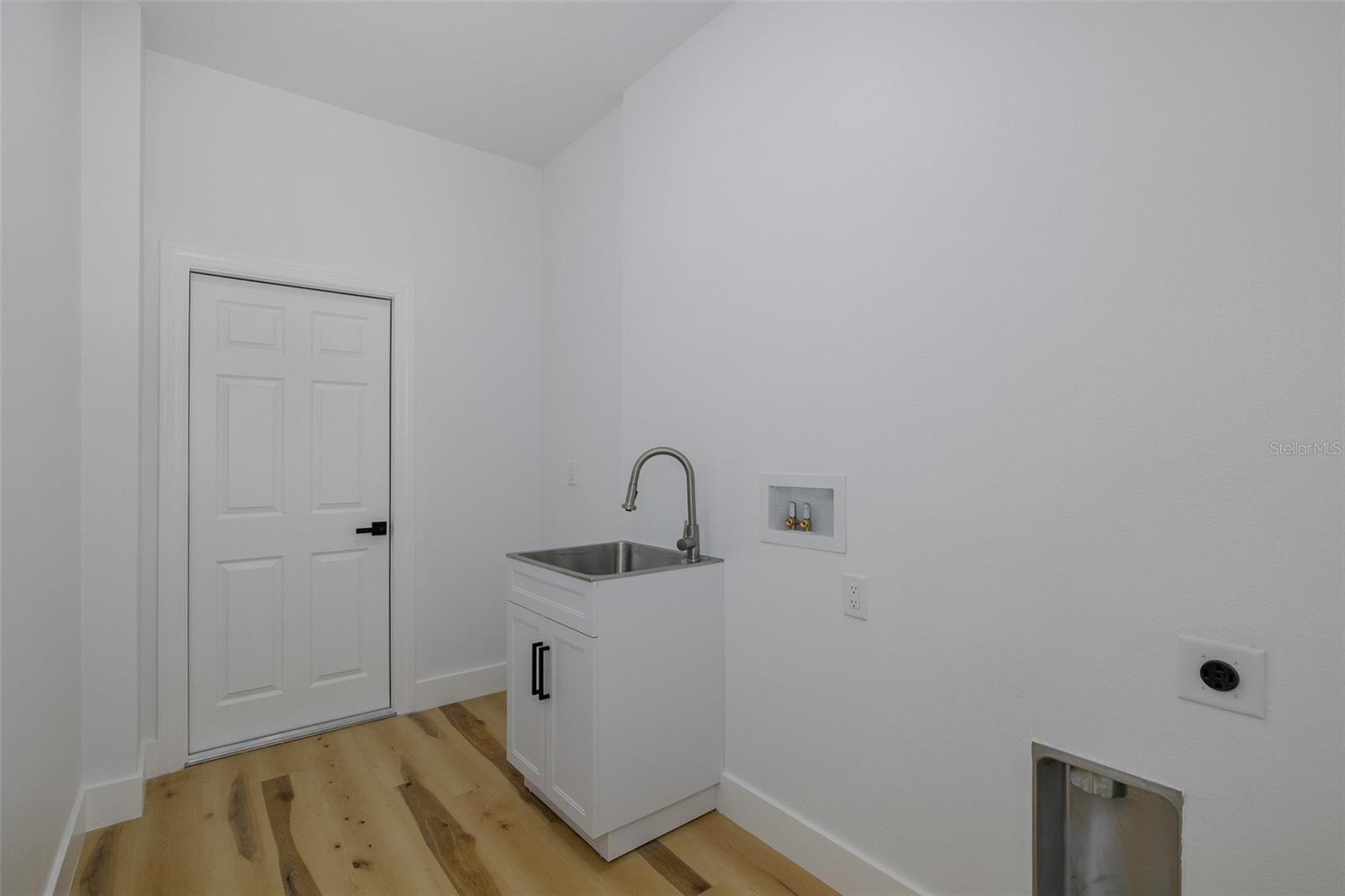 ROYAL HIGHLANDS - Residential