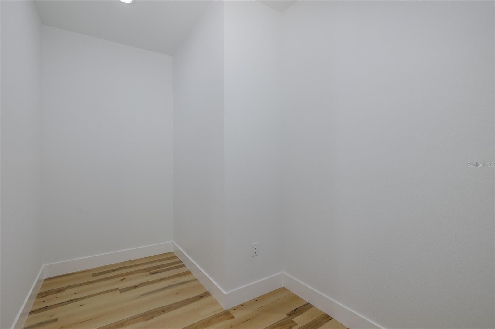 ROYAL HIGHLANDS - Residential