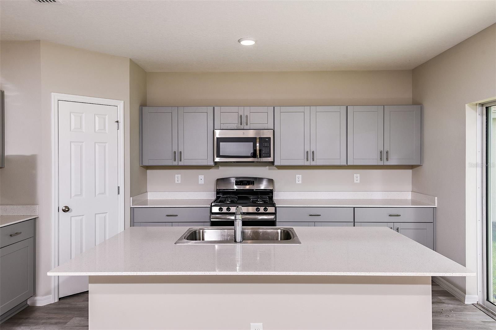 PASADENA RIDGE - Residential