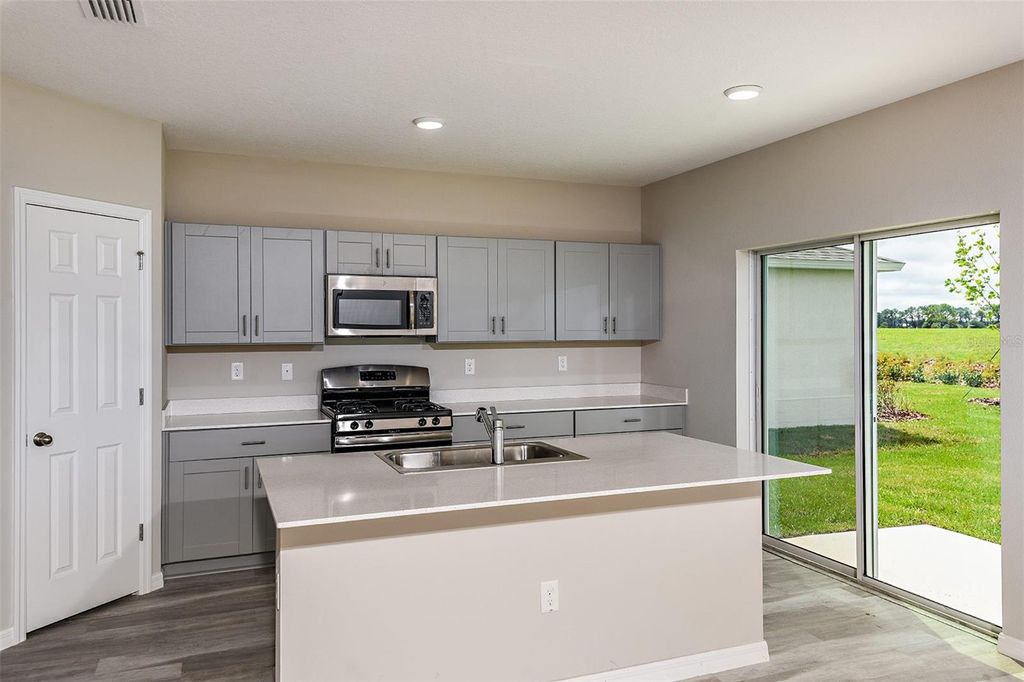 Photo of 35433 Arbor Retreat Drive, Dade City, FL 33525 (MLS # TB8502659)