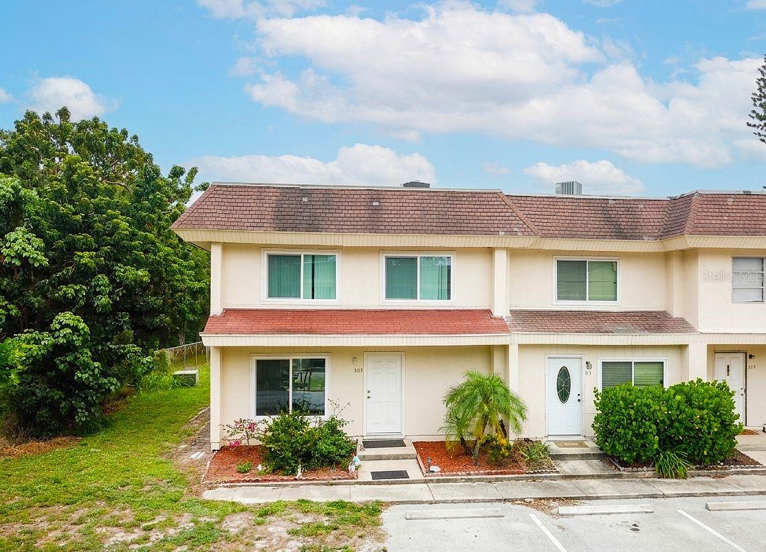 309 AMHERST AVENUE 51