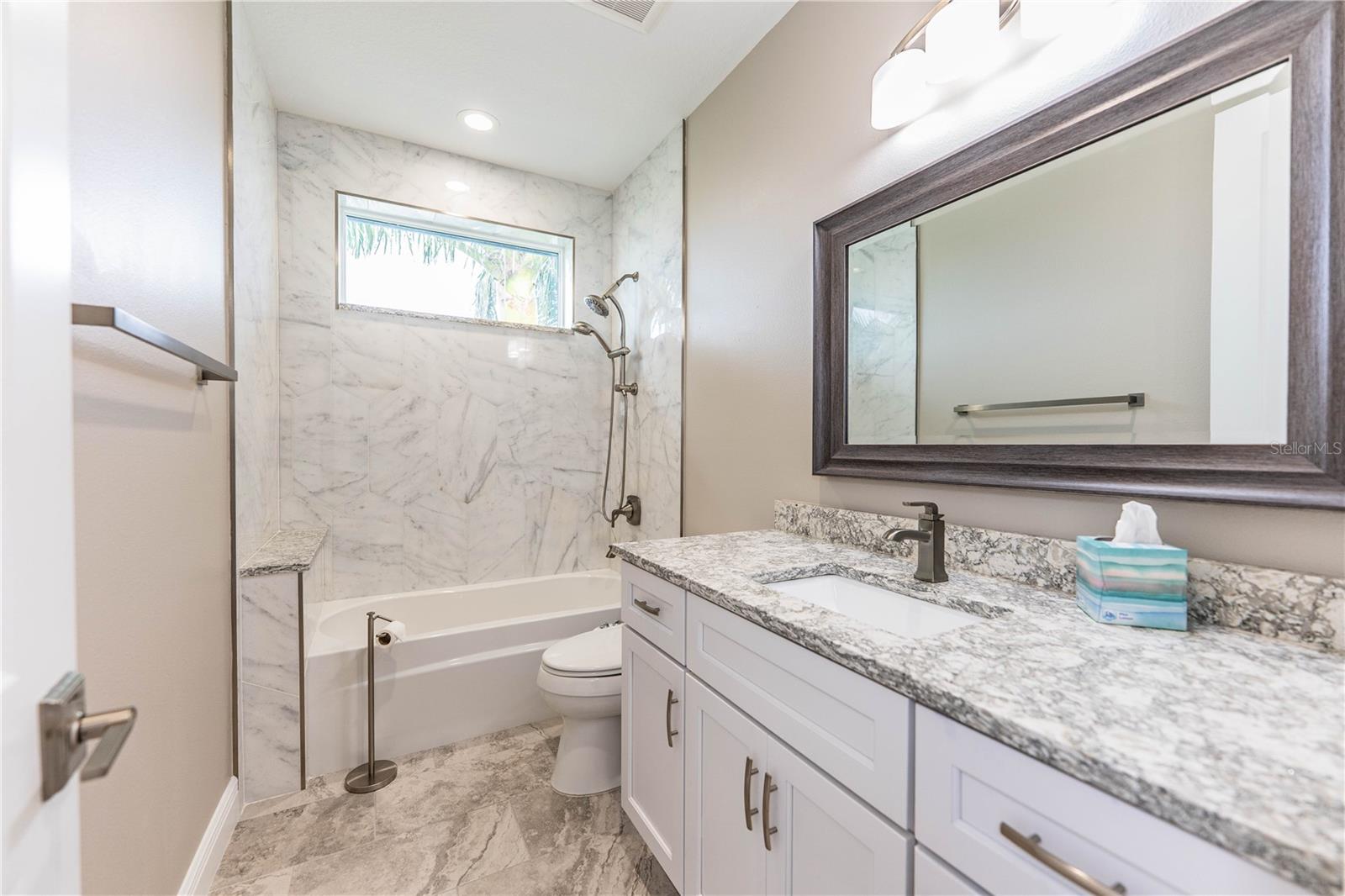 BAHIA SHORES 6TH ADD LOT 9 - Residential