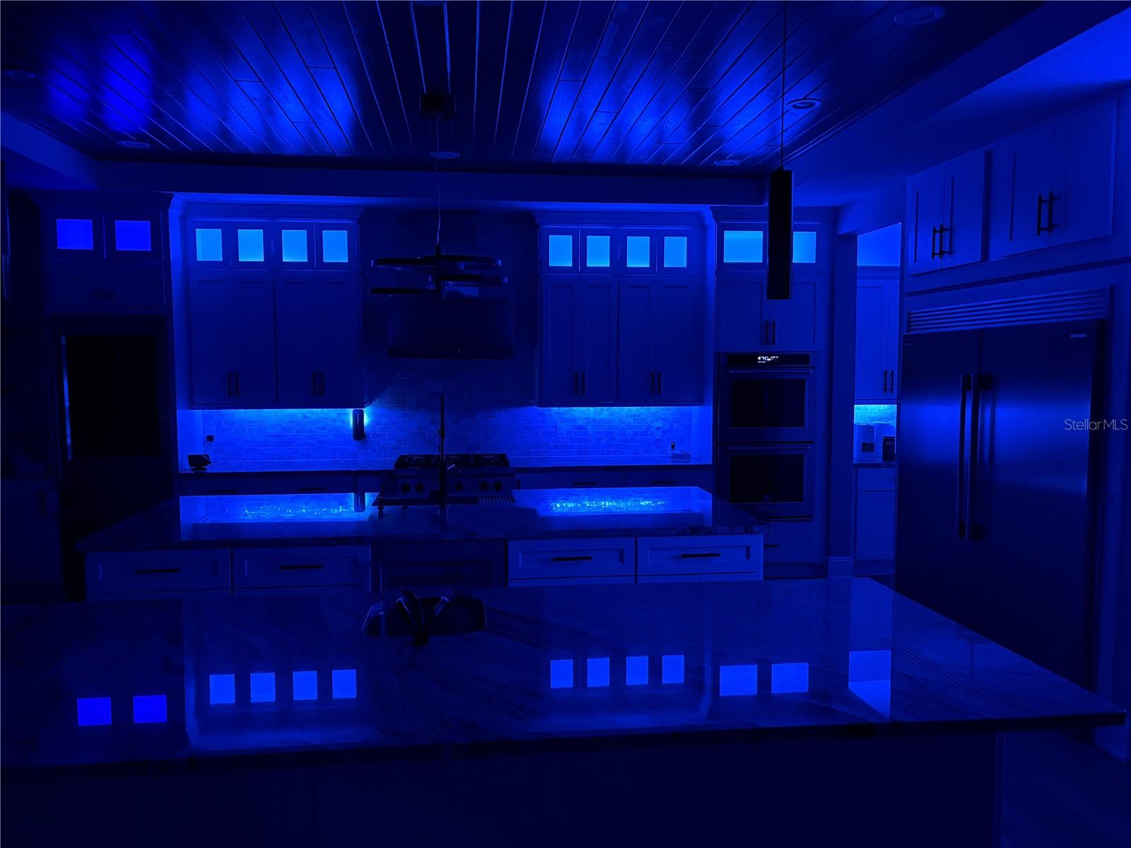 BAHIA SHORES 6TH ADD LOT 9 - Residential