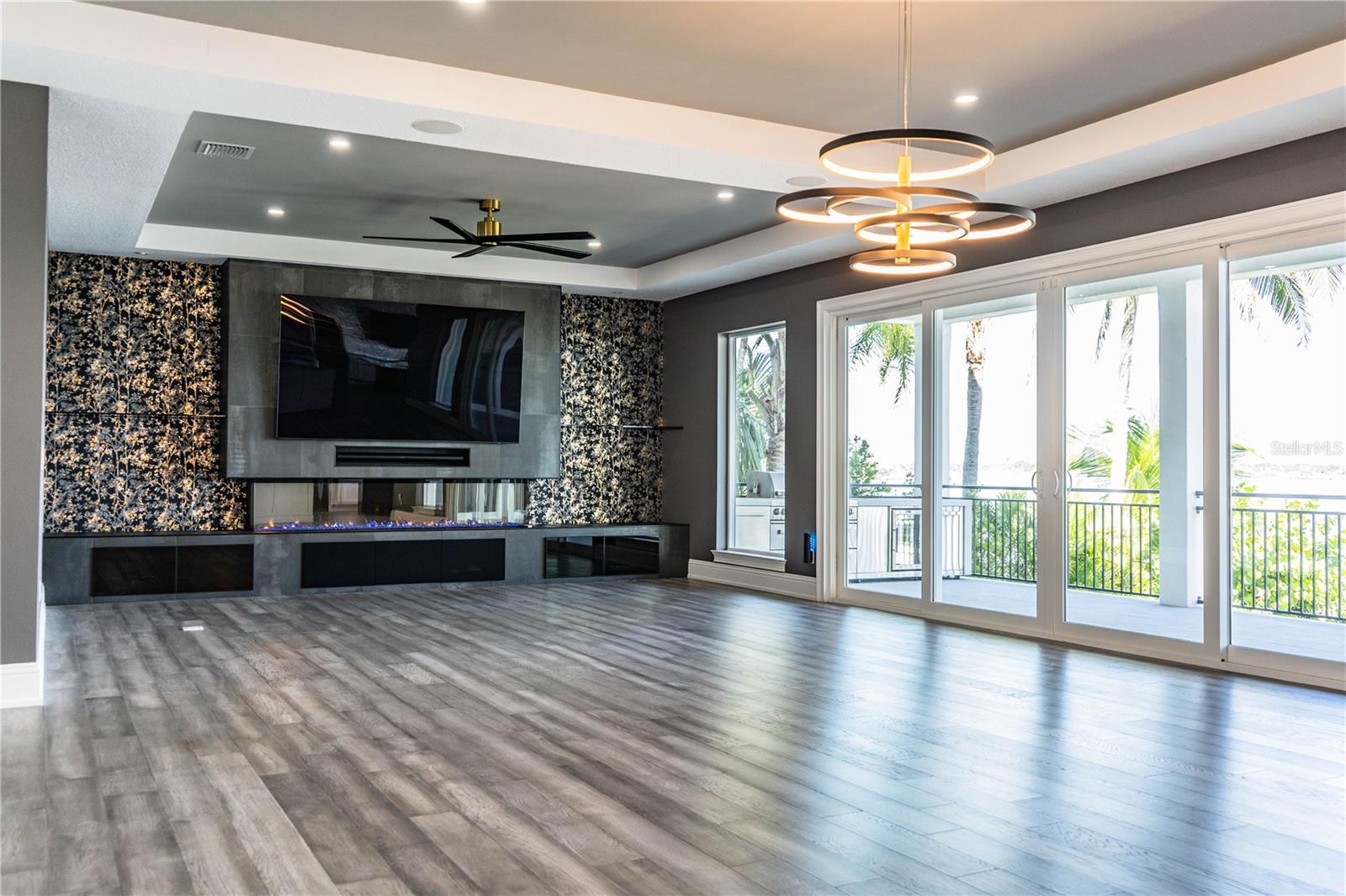 5845 BAHIA WAY S. WAY W